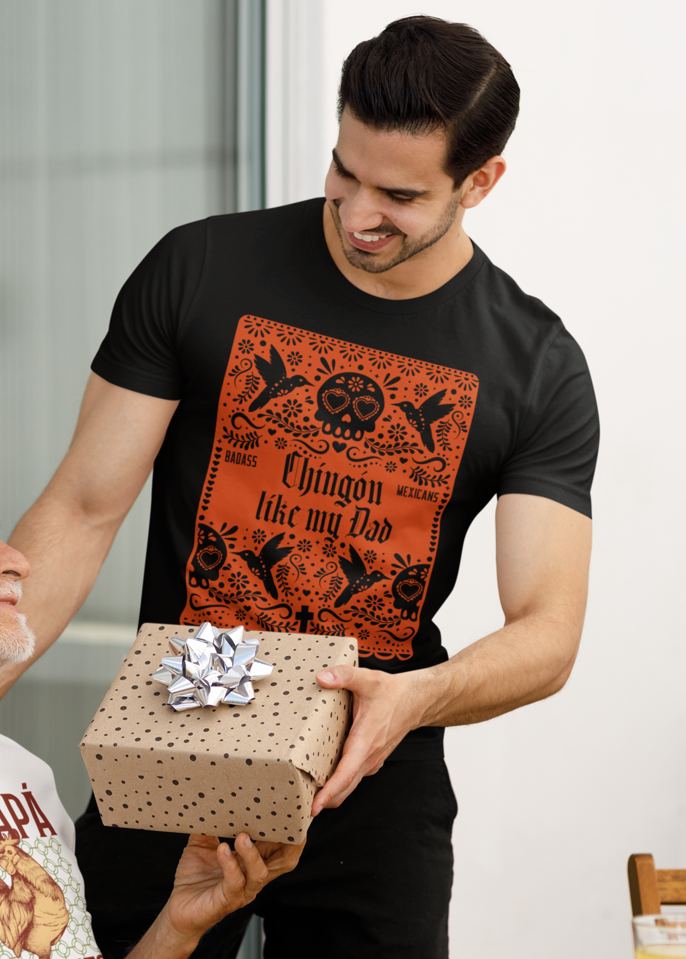 Chingón Like My Dad – T-Shirt