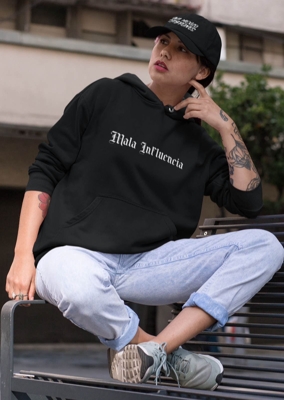 Mala influencia hoodie unisex